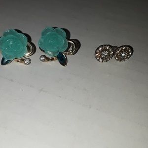 2 sets of Earrings